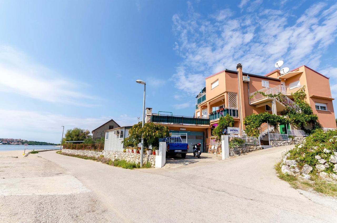 Apartments Nada Rogoznica  Luaran gambar